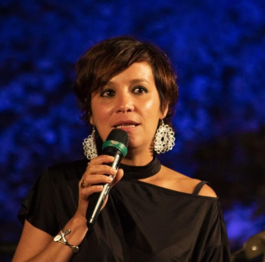 mari albanese4.jpg (52505 byte)