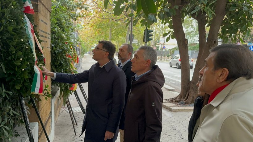 matta2.jpg (96641 byte)