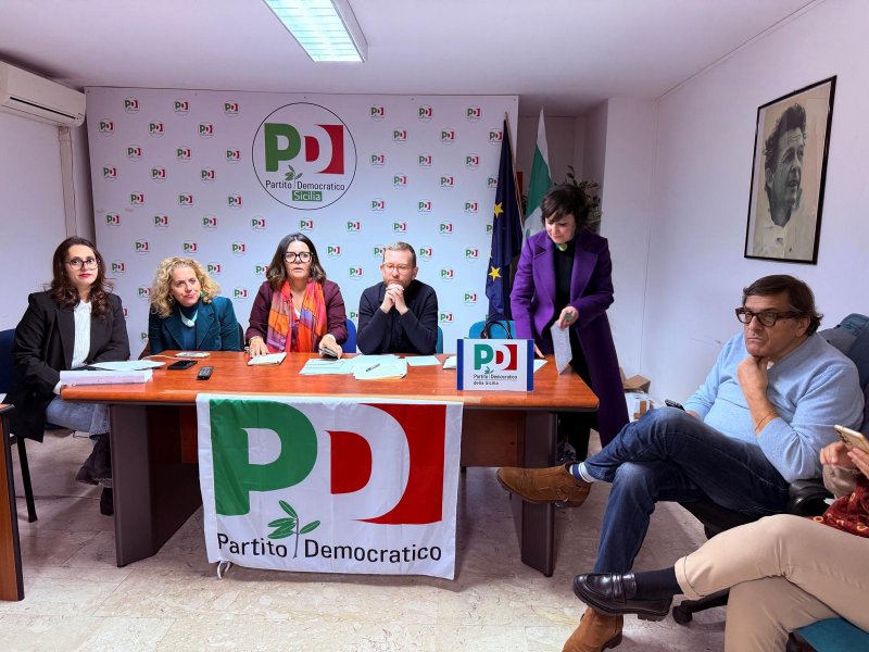 ascolto26A.jpg (103587 byte)