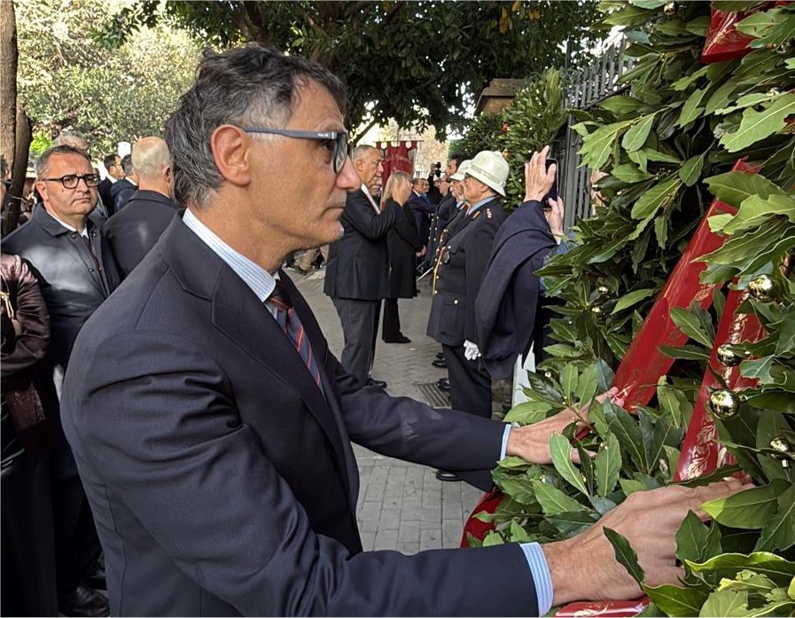 mattarellaa1.jpg (177405 byte)